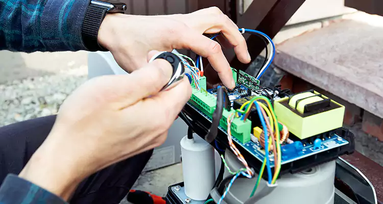 Automatic Driveway Gate Repair in Three Lakes, FL