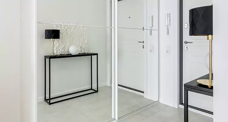 Mirrored Bifold Closet Doors Repair in Three Lakes, FL