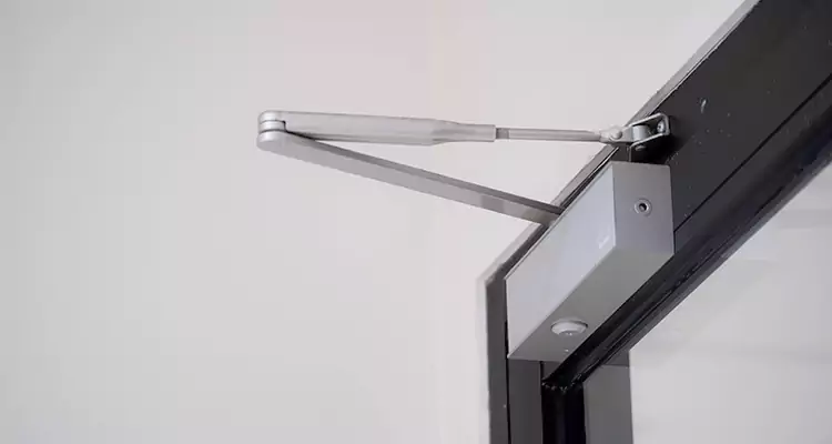 Screen Door Closer Repair in Three Lakes, FL