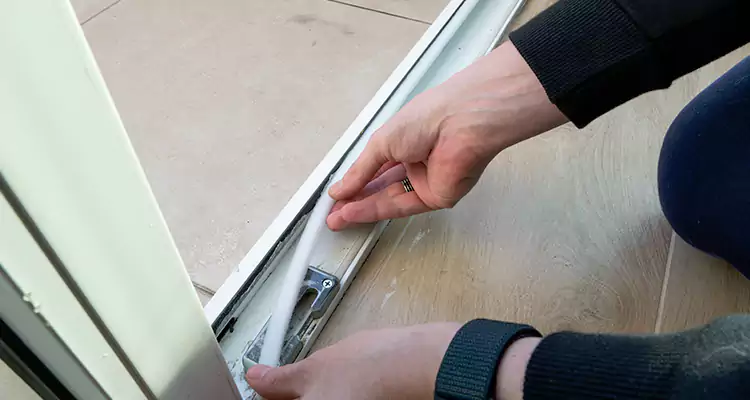 Garage Door Off Track Repair in Three Lakes, FL