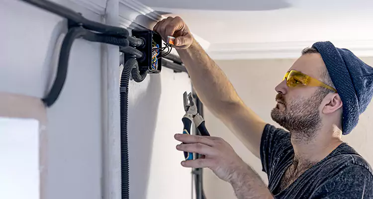Garage Door Opener Cable Repair in Three Lakes, FL