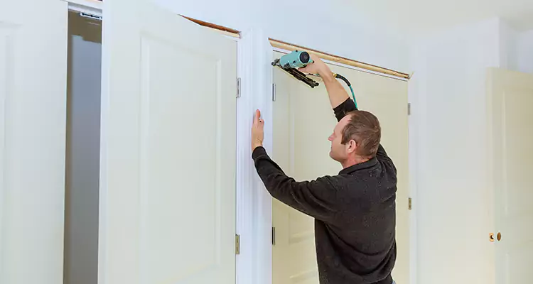 Top Rated Door Fixing ServiceFixing Garage Door Track in Three Lakes, FL
