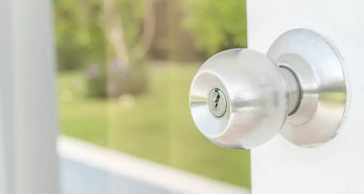 Patio Door Mechanism Jammed in Three Lakes, FL