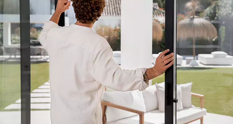 Sliding Screen Door Maintenance for Closing Issues in Three Lakes, FL
